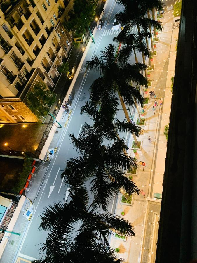 Two Palm Tree Villas Condominium - Studio 8Th Fl With Balcony - Across Terminal 3 Airport Pasay Bagian luar foto