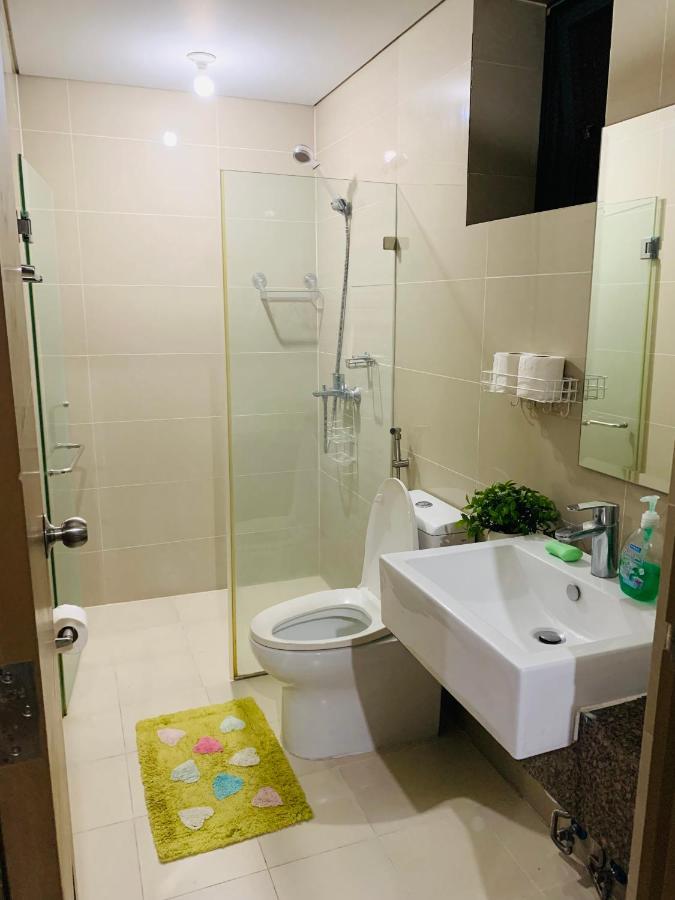 Two Palm Tree Villas Condominium - Studio 8Th Fl With Balcony - Across Terminal 3 Airport Pasay Bagian luar foto